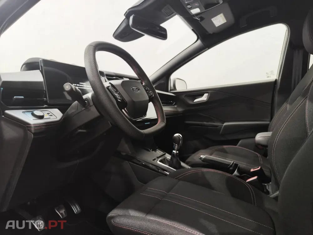 Ford Puma 1.0 EcoBoost MHEV ST-Line