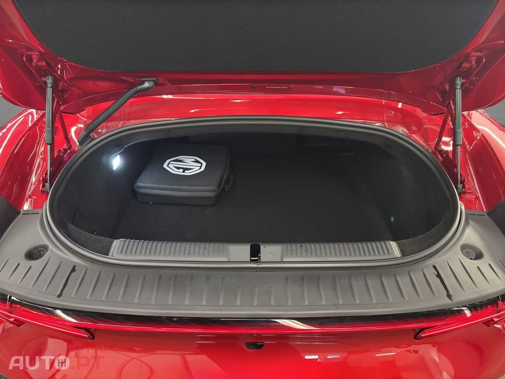 MG Cyberster 77 kWh RWD