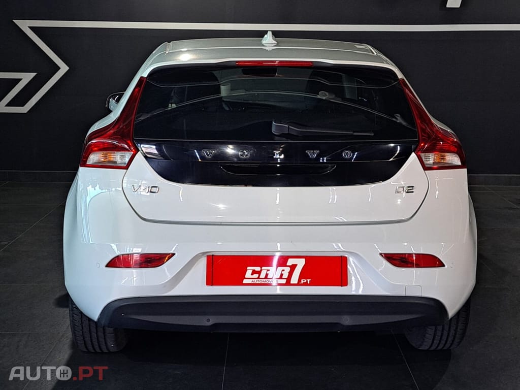 Volvo V40 2.0 D2 Momentum Eco