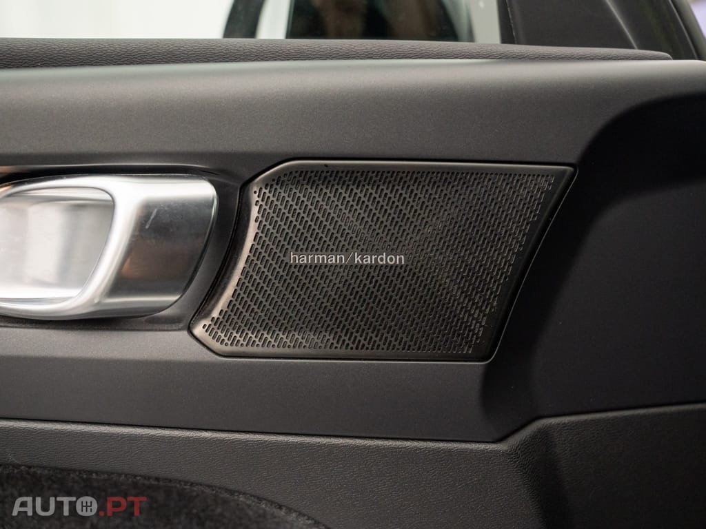 Volvo XC40 1.5 T5 PHEV R-Design Expression