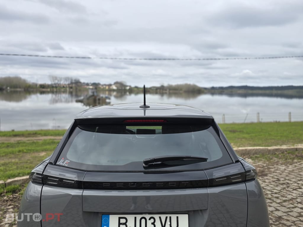 Peugeot 2008 ACTIVE 1.2 PURETECH