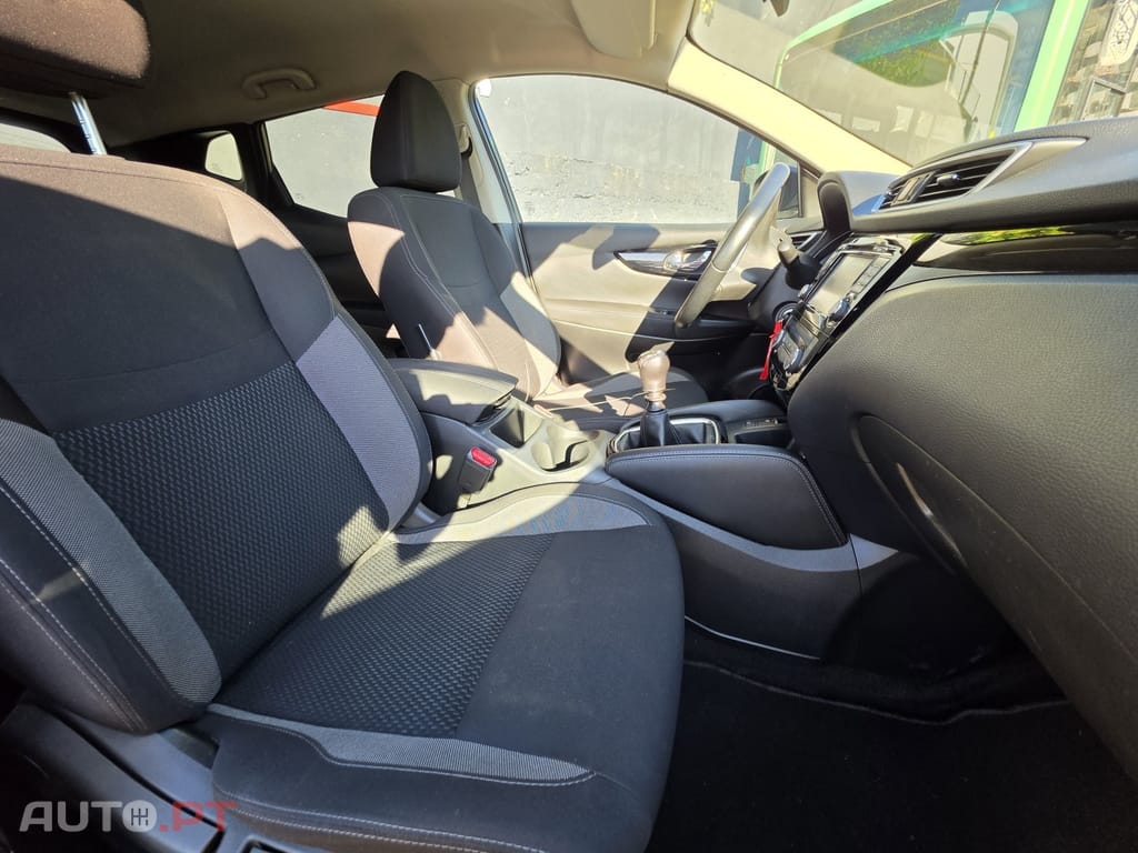 Nissan Qashqai 1.5 dCi N-Connecta