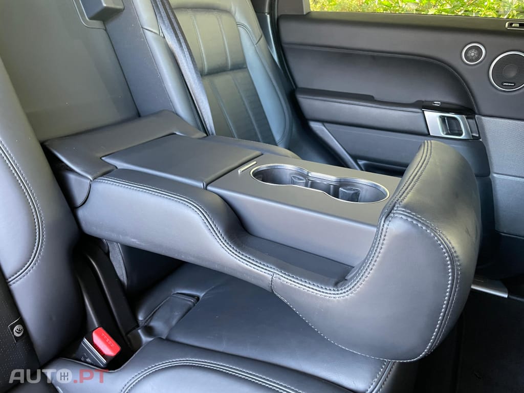 Land Rover Range Rover Sport P400e Hybrid SE