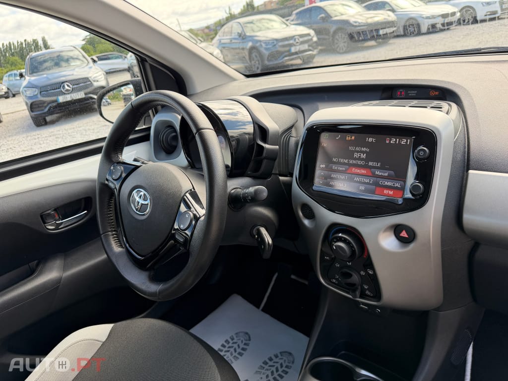 Toyota Aygo 1.0 X-Play+AC+X-Touch