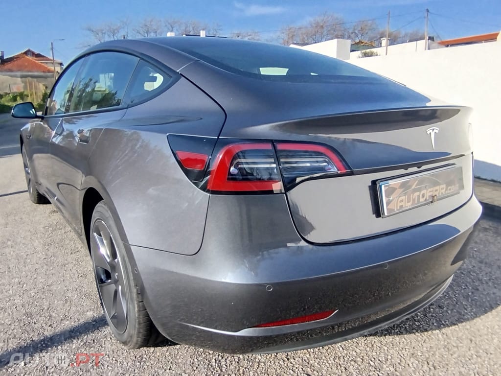 Tesla Model 3 Tração Traseira Premium