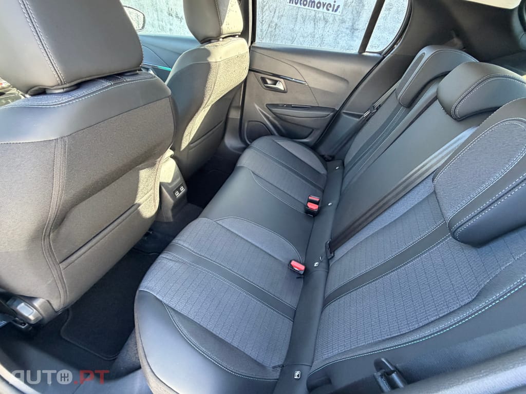 Peugeot 208 PureTech 100 Allure