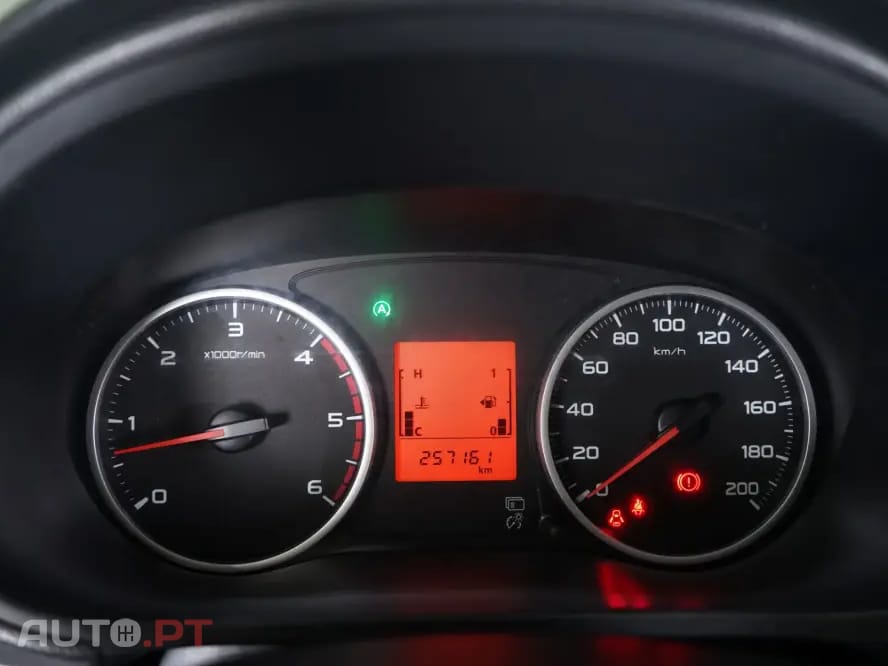 Mitsubishi L200 2.4 DI-D CD S.Cab 3L Instyle 4WD