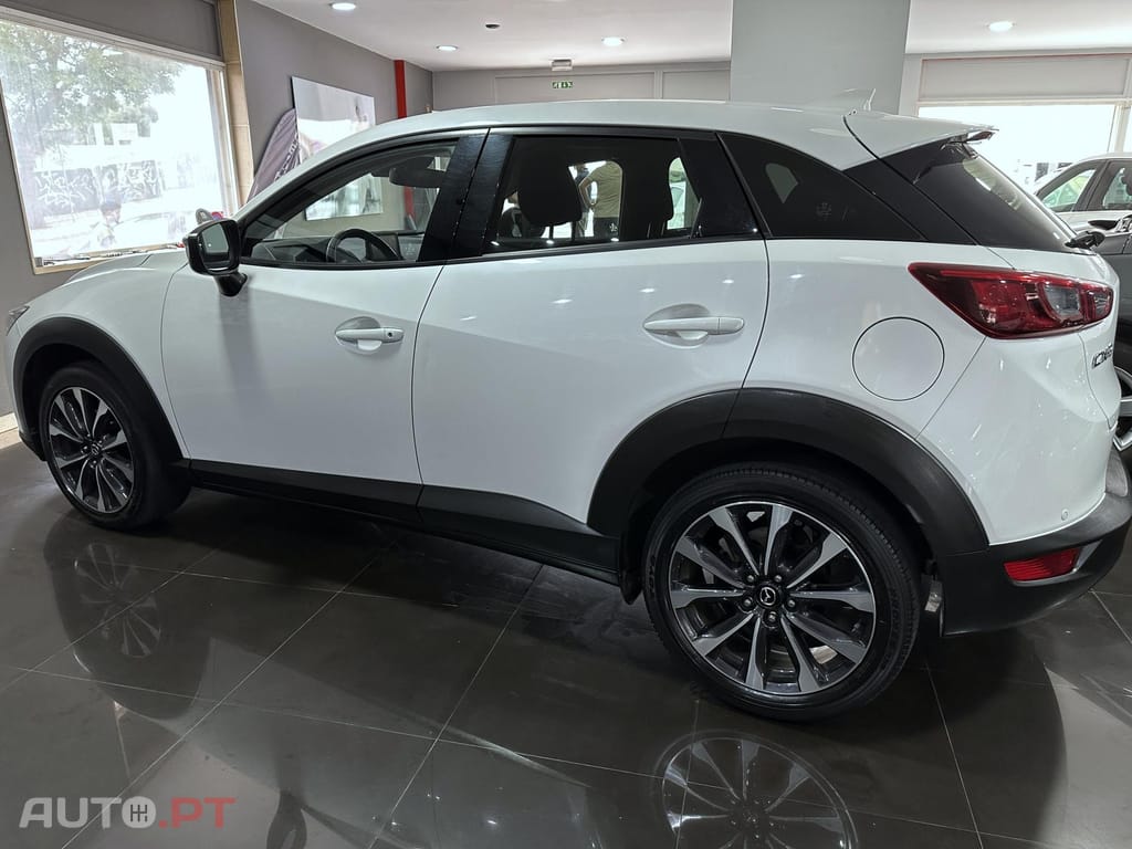 Mazda CX-3 1.8 Skyactiv-D Excellence AT Navi