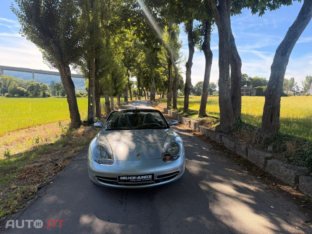 Porsche 911 Carrera 4 Cabrio