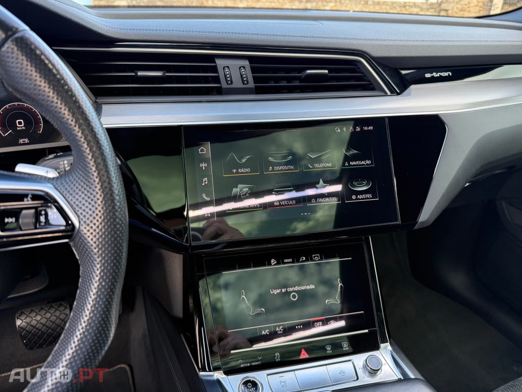 Audi E-Tron 55 quattro S line