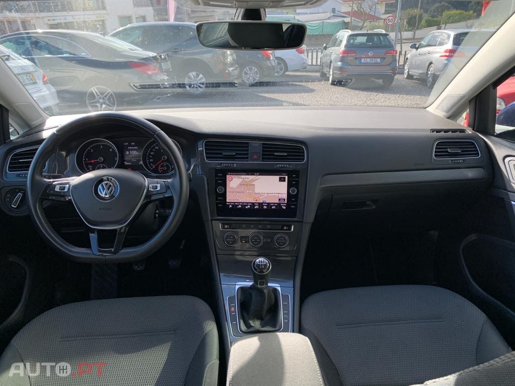 Volkswagen Golf 1.6 TDI Confortline