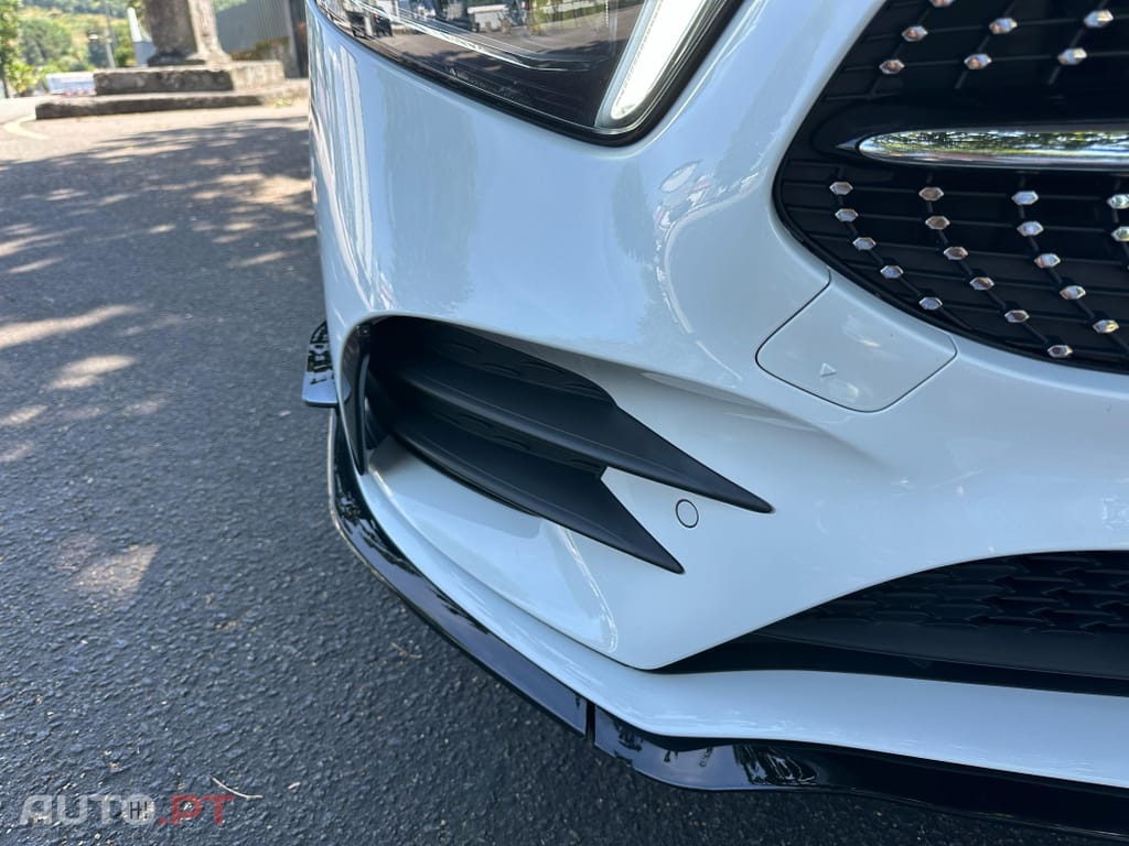 Mercedes-Benz A 250 e AMG Line