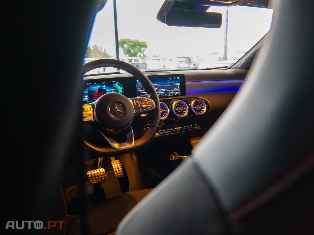 Mercedes-Benz CLA 250 e AMG Line