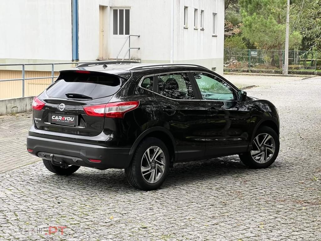 Nissan Qashqai 1.5 dCi Tekna Premium Pele