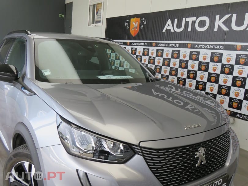 Peugeot E-2008 Allure Pack 100