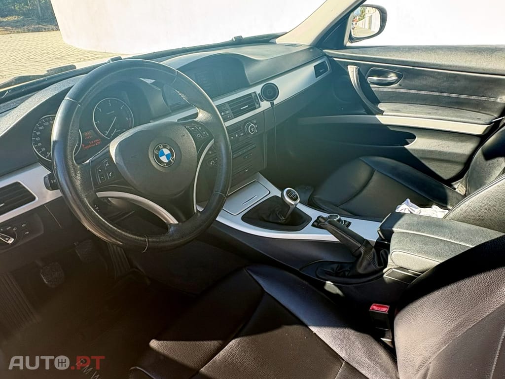 BMW 320 E90 LCI