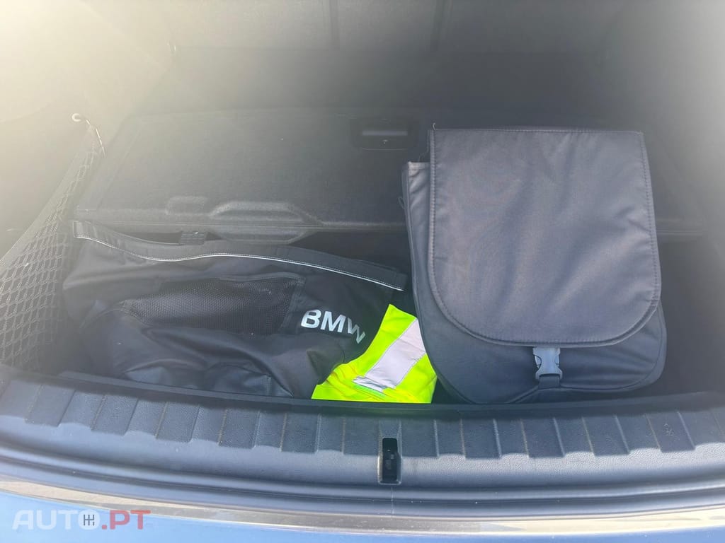 BMW 330 e Touring Corporate Edition Auto