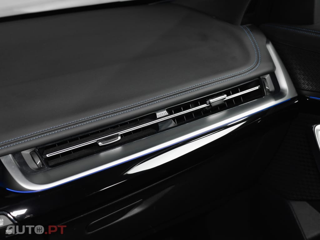 BMW X1 xDrive25e Pack Desportivo M