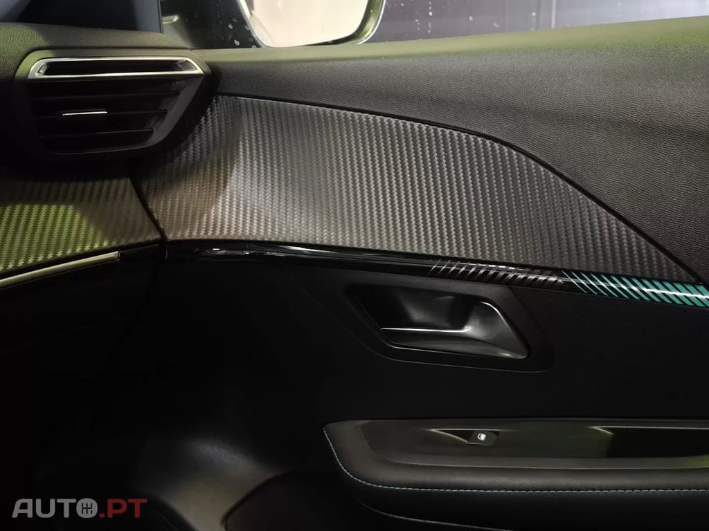 Peugeot 208 PureTech 100 EAT8 Allure Pack