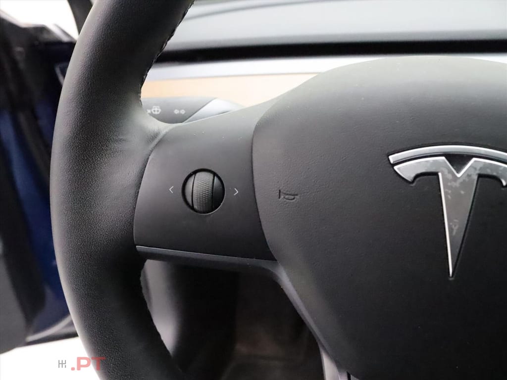 Tesla Model 3 I.V.A DEDUTÍVEL Standard RWD Plus AUTOPILOT