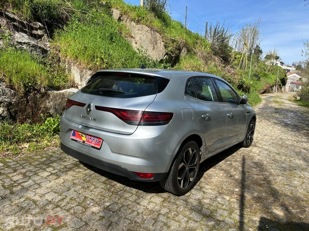 Renault Mégane 1.5 Blue dCi Limited J17