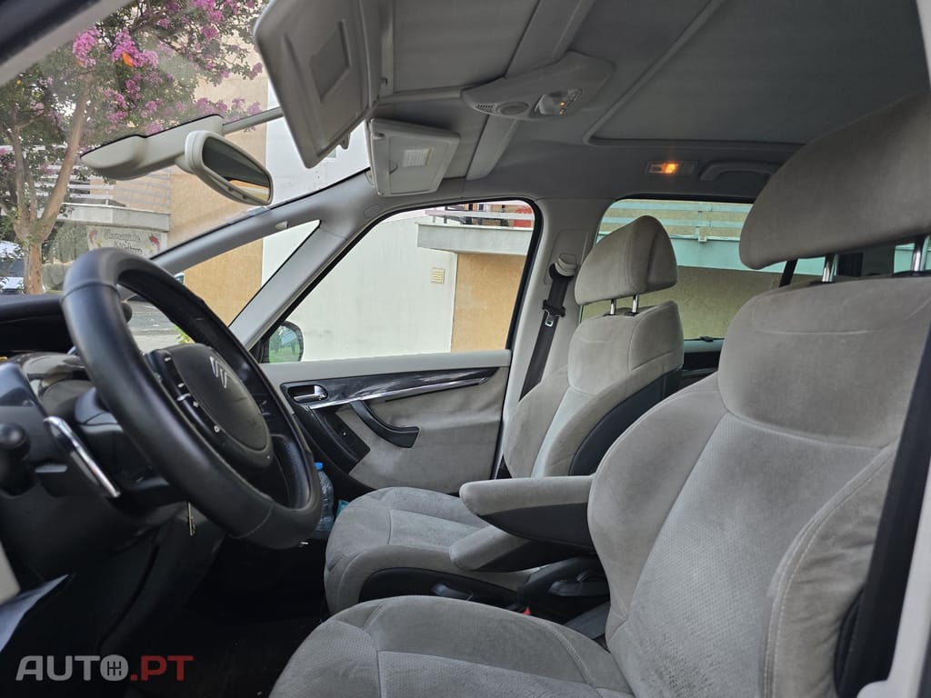 Citroen C4 Grand Picasso 1,6 HDi 110 Cv's EXCLUSIVE CX.AUTOMATICA E SEQUÊNCIAL