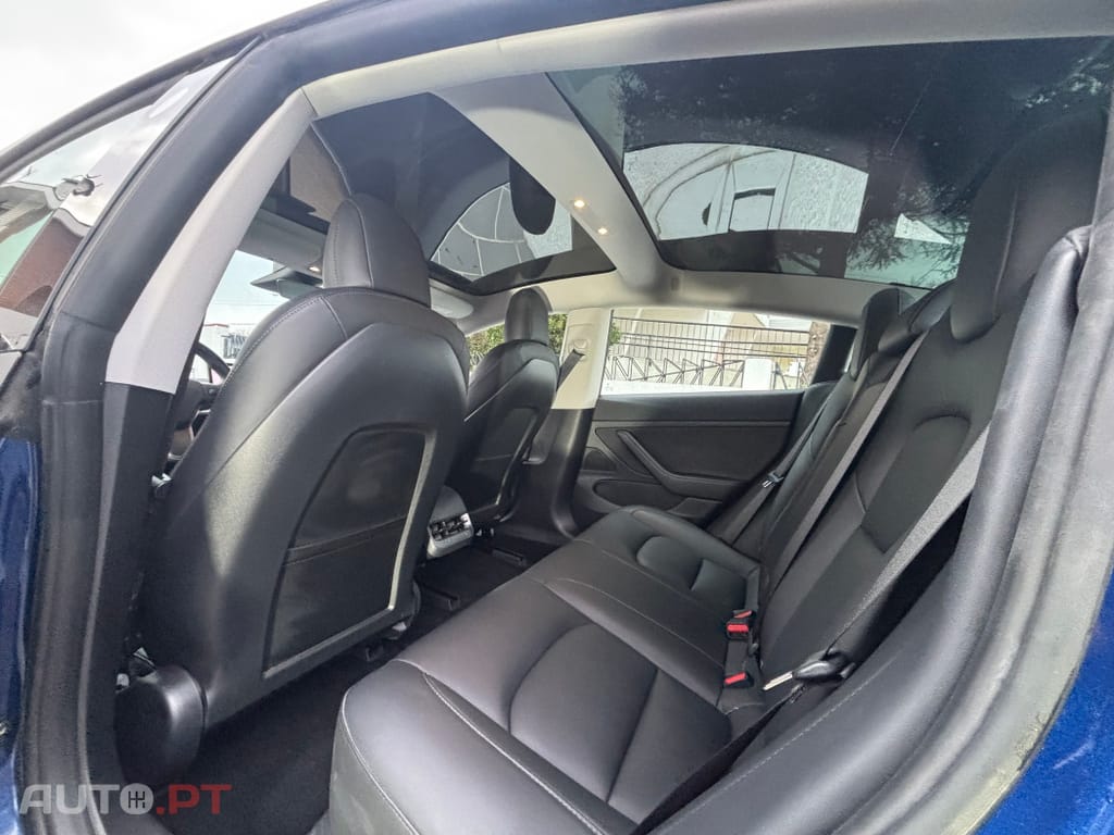 Tesla Model 3 Standard Range Plus RWD