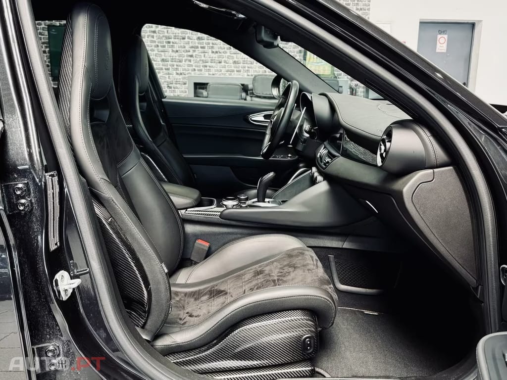 Alfa Romeo Giulia 2.9 Bi-Turbo Quadrifoglio AT8