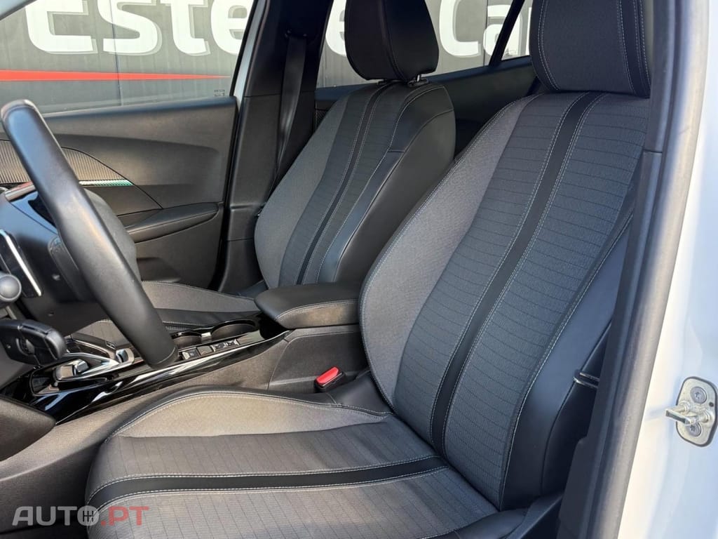 Peugeot 2008 1.2 PureTech GT Line EAT8