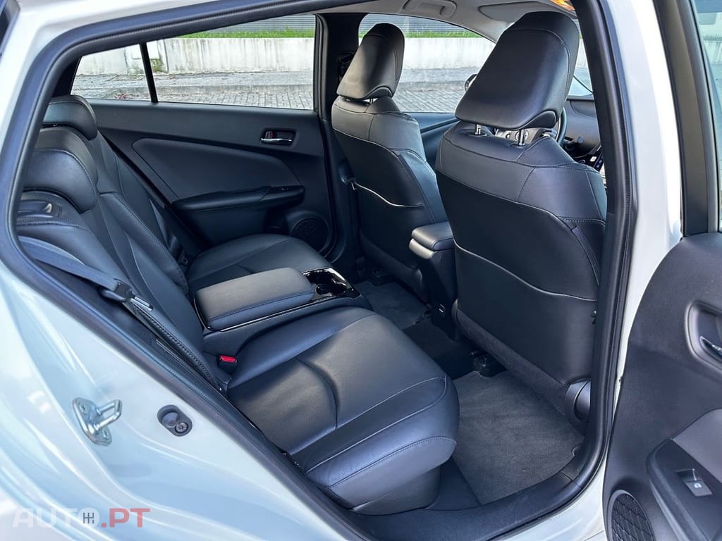 Toyota Prius 1.8 Plug-In Luxury+Pele
