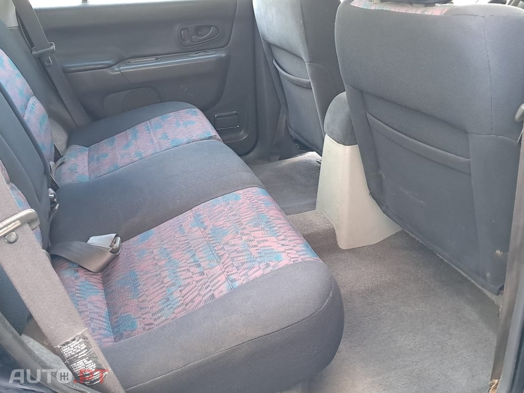 Mitsubishi Pajero Sport 2.5 TD GLS
