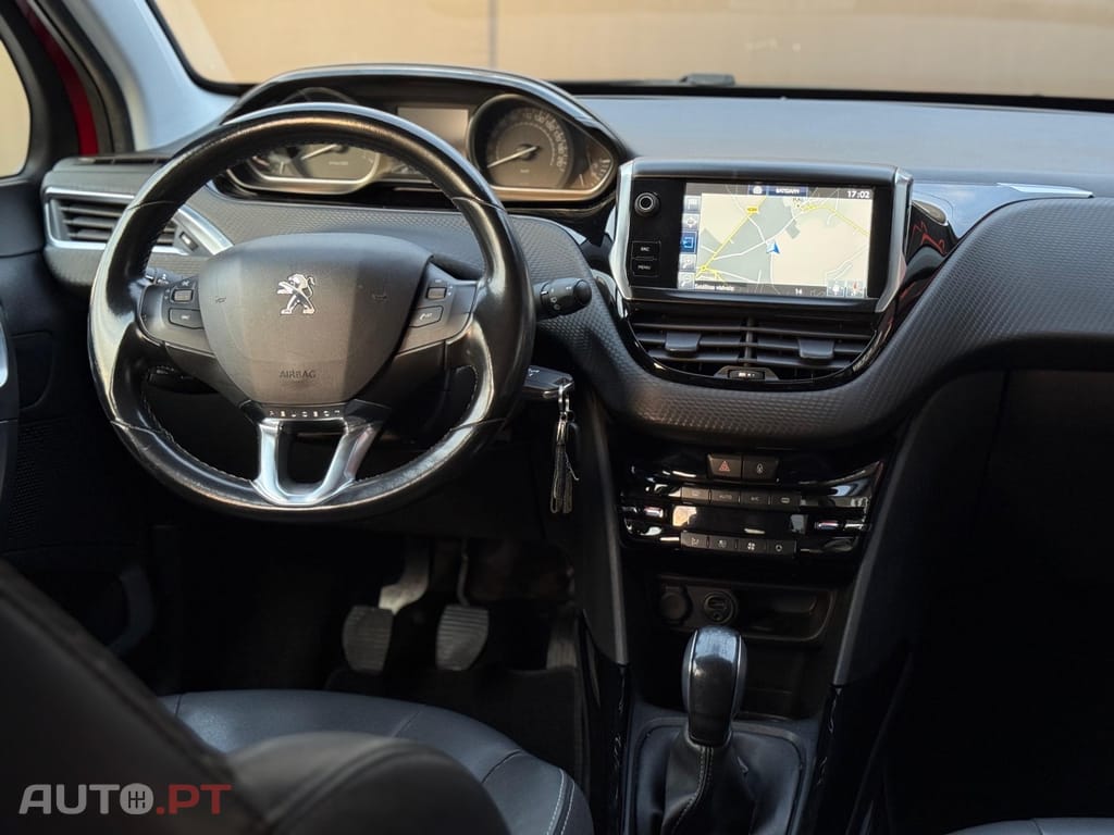 Peugeot 2008 1.2 VTi Access