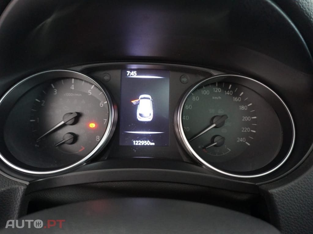 Nissan Qashqai 1.2 DIG-T N-Connecta 18