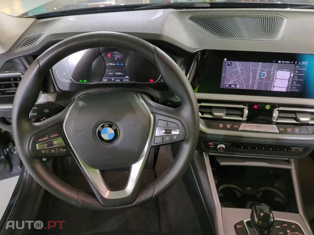 BMW 330 e Auto