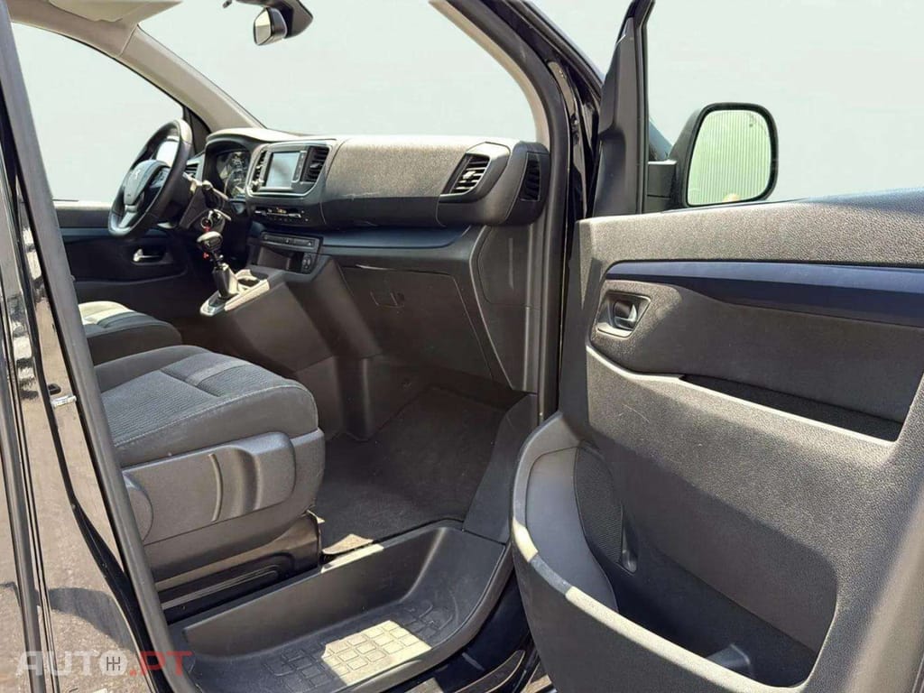 Peugeot Traveller 1.6 BlueHDi L2H1 Active Compact