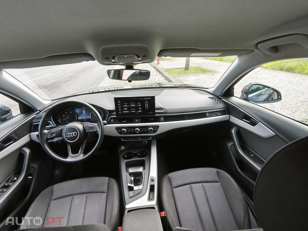 Audi A4 Avant 30 TDI S tronic