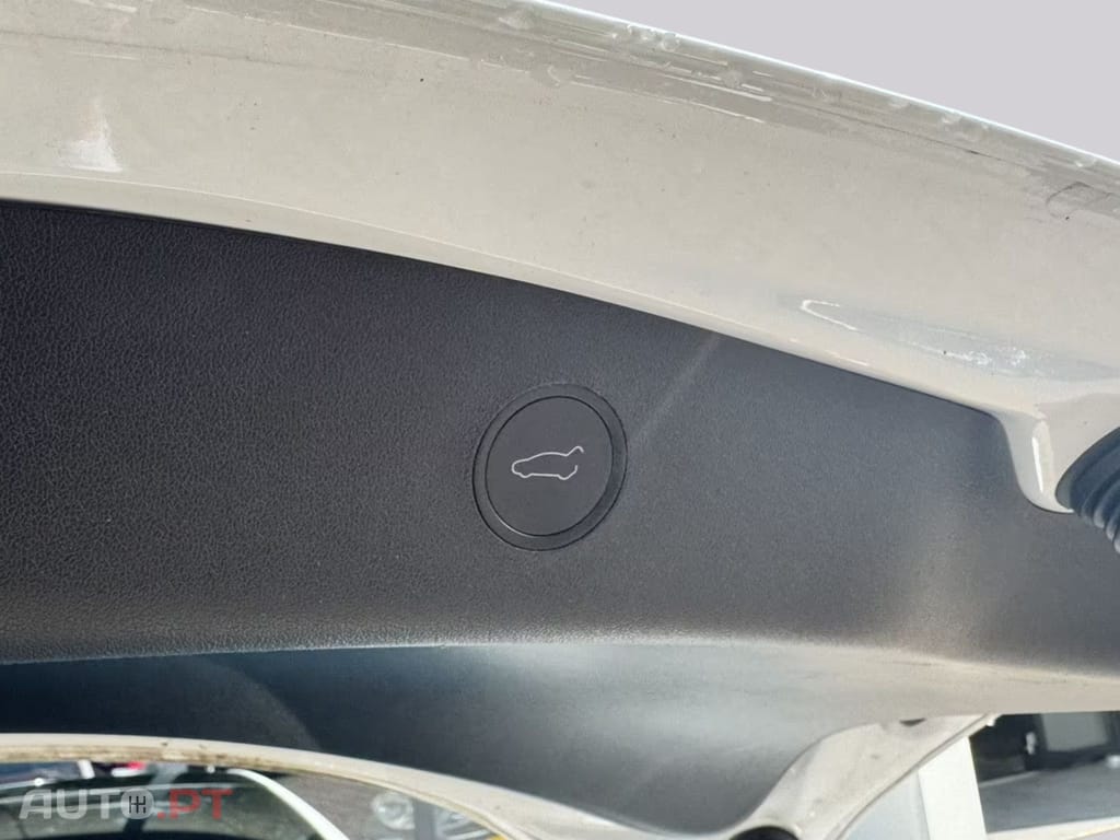 Tesla Model 3 Long Range AWD 75 kWh I.V.A DEDUTIVEL