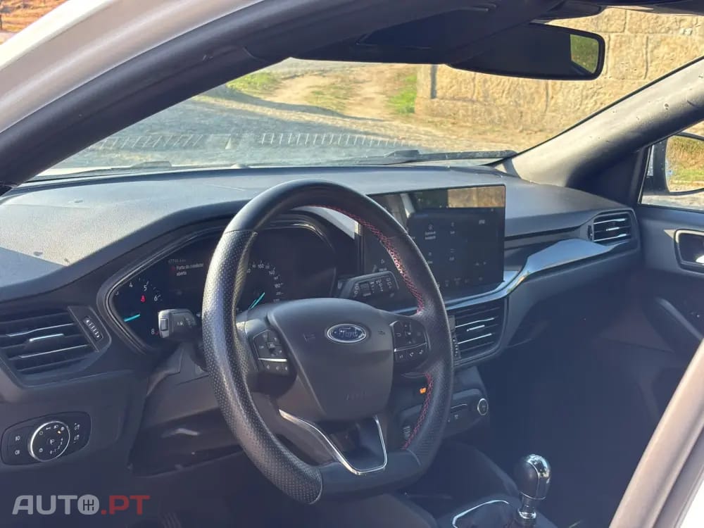 Ford Focus SW 1.0 EcoBoost MHEV ST-Line