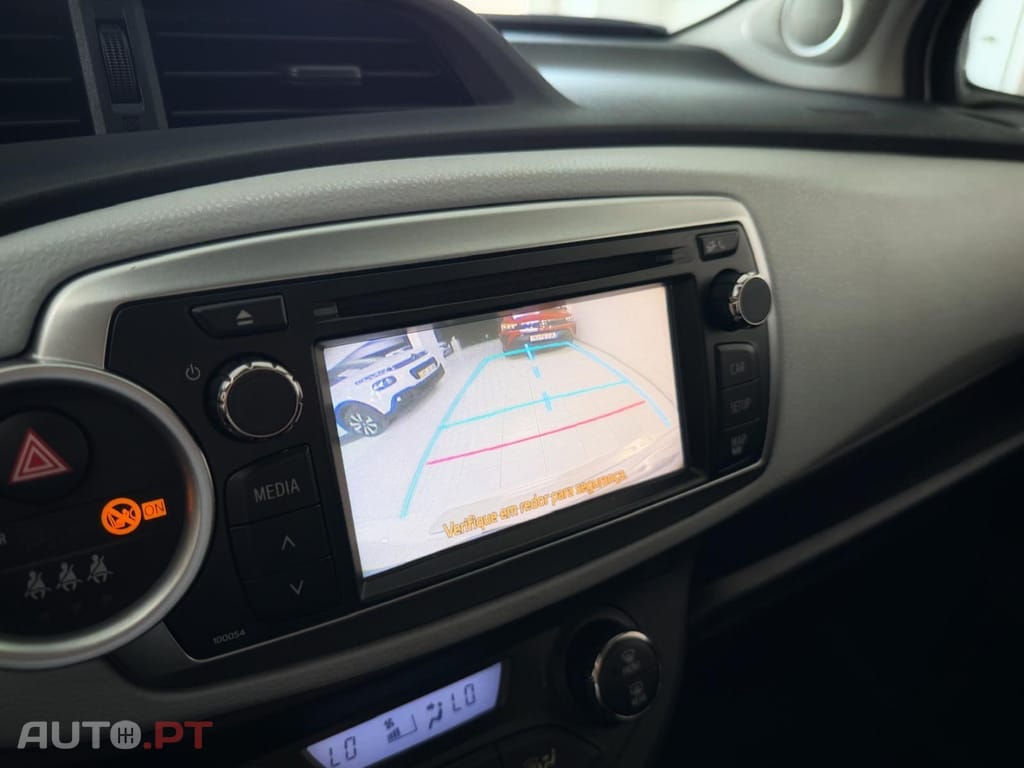 Toyota Yaris 1.5 HSD Comfort +P.Style+Navi