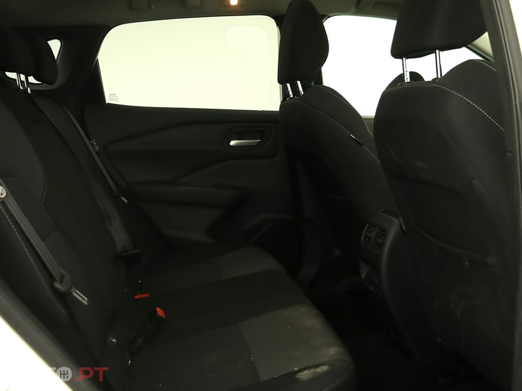 Nissan Qashqai Qashqai 1.3 DIG-T N-Connecta LED Xtronic