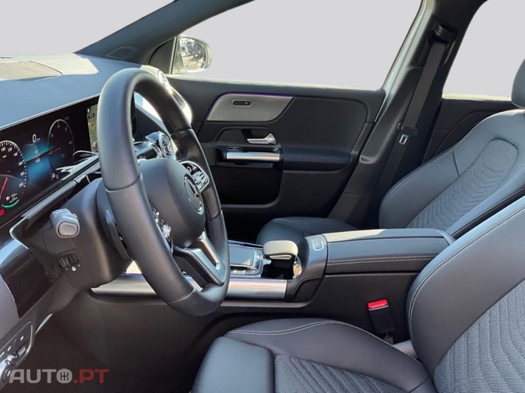 Mercedes-Benz EQA 250 Progressive Pack Night I.V.A DEDUTIVEL 