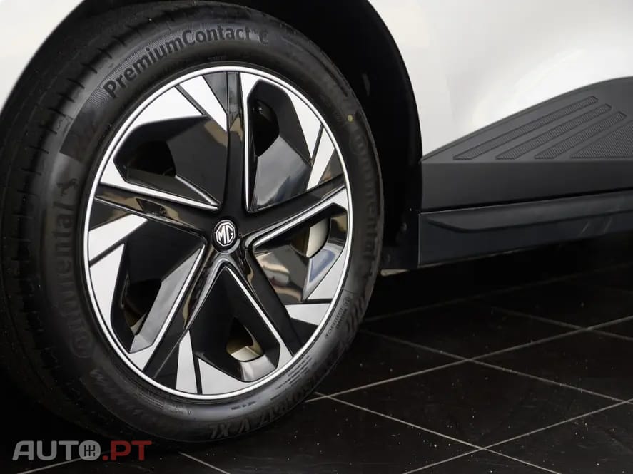 MG MG4 51 kWh Standard