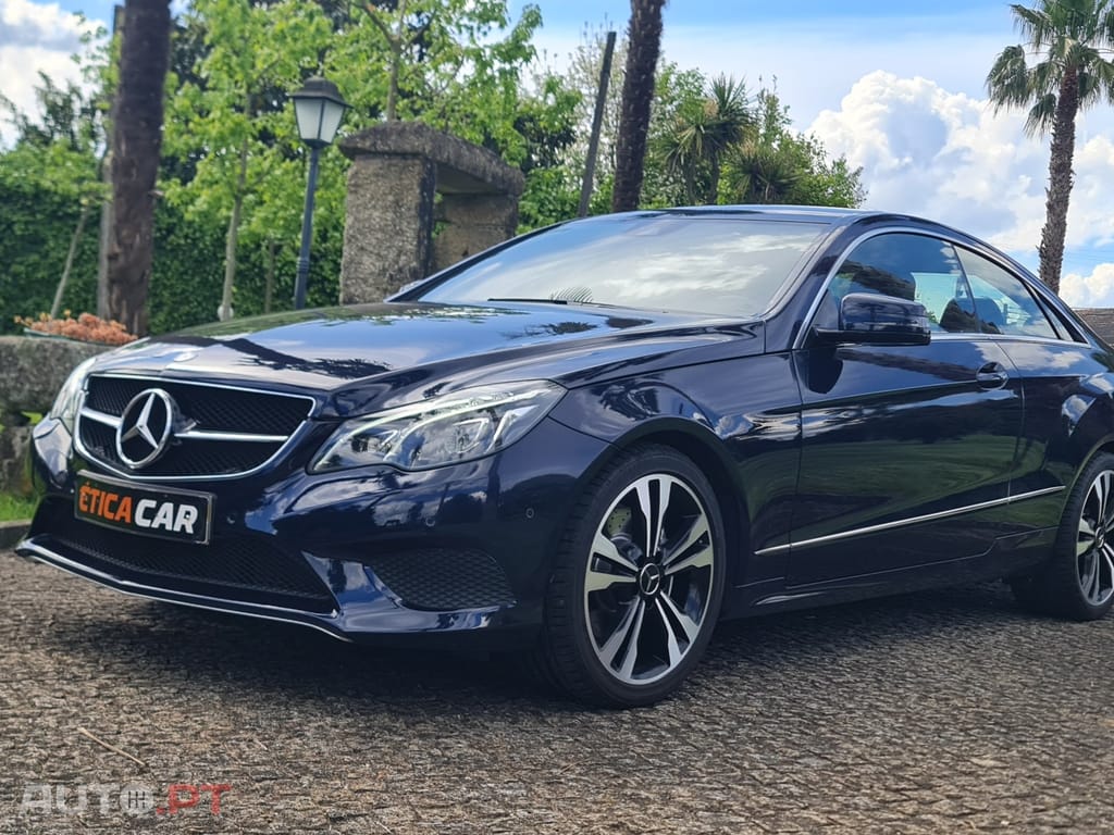 Mercedes-Benz E 220 CDi BlueEfficiency Auto