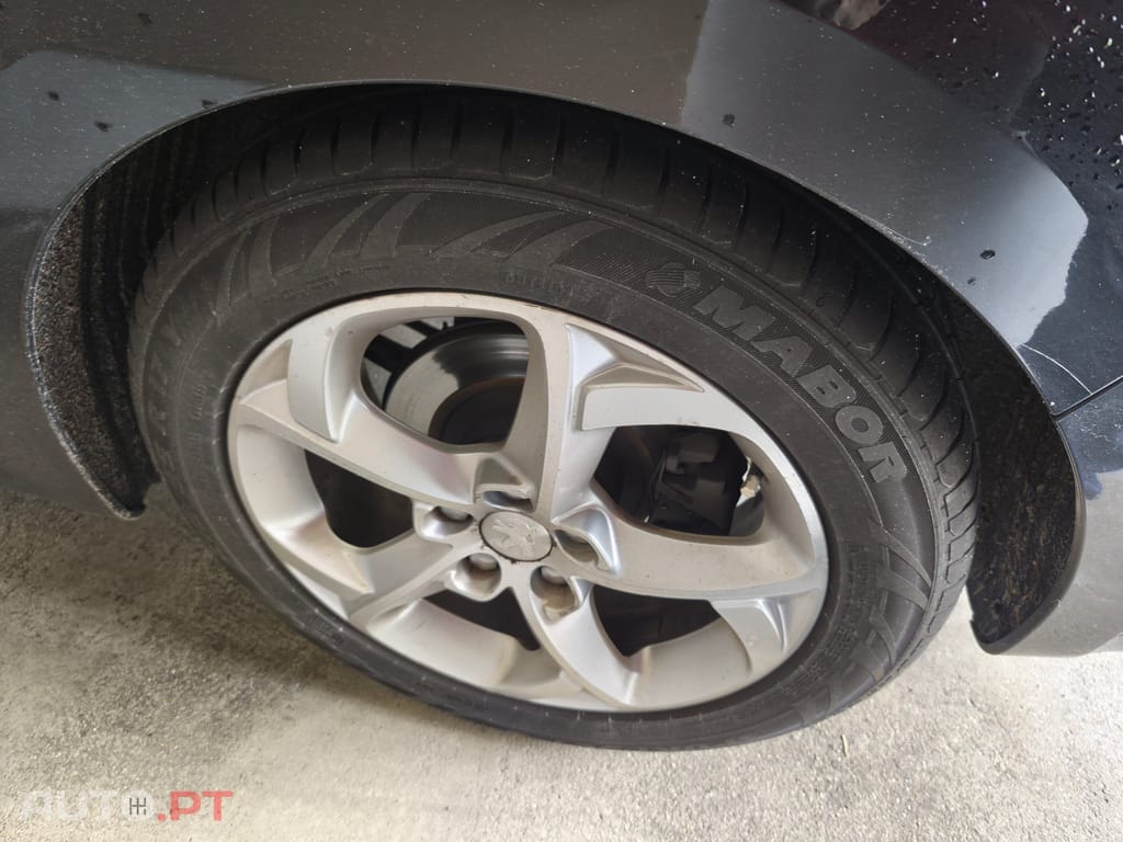 Peugeot 508 SW Allurre