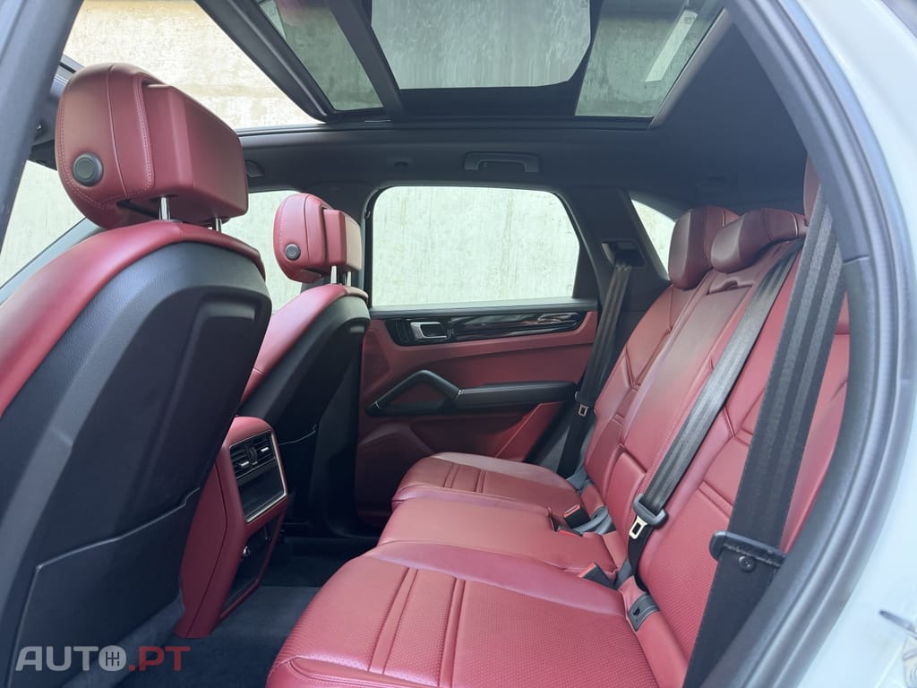 Porsche Cayenne E-Hybrid Platinum Edition