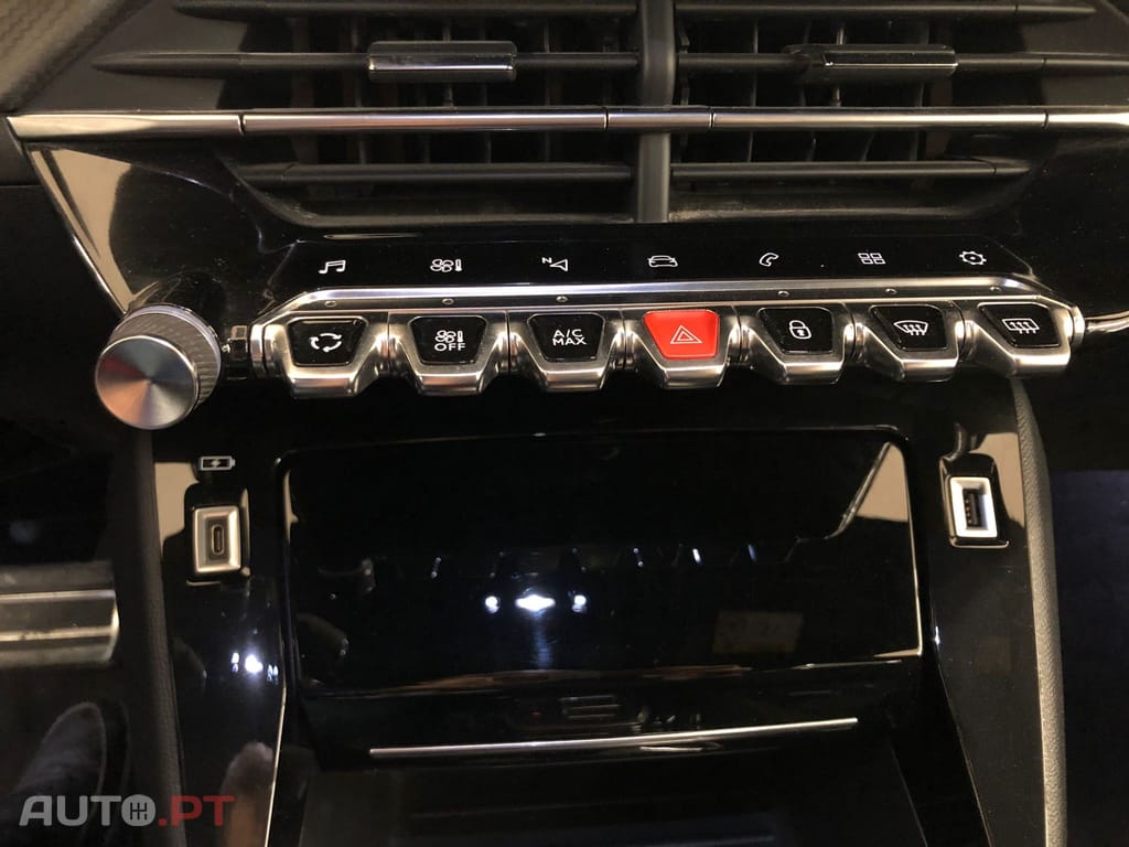 Peugeot 208 1.2 PureTech GT Line EAT8