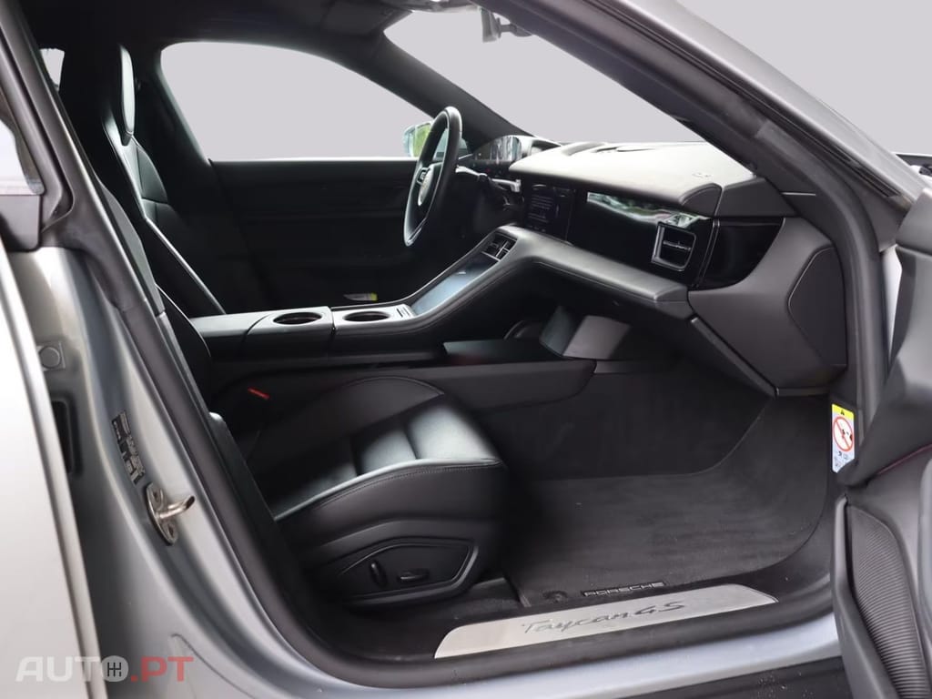 Porsche Taycan 4S I.V.A DEDUTIVEL