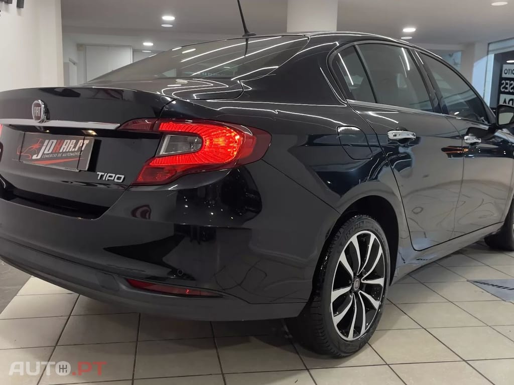 Fiat Tipo 1.3 M-Jet Easy JLL 17 (NACIONAL)