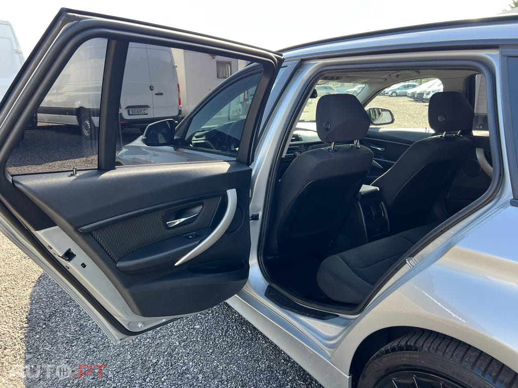 BMW 320 d Touring Auto