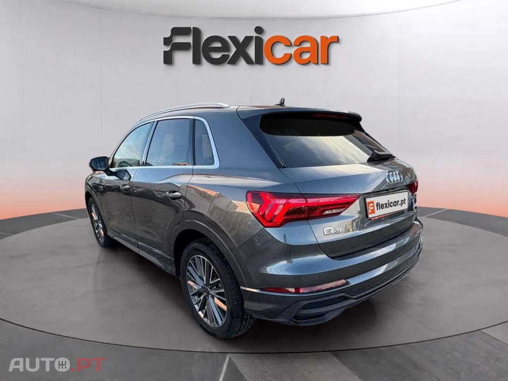 Audi Q3 45 TFSIe S line S tronic